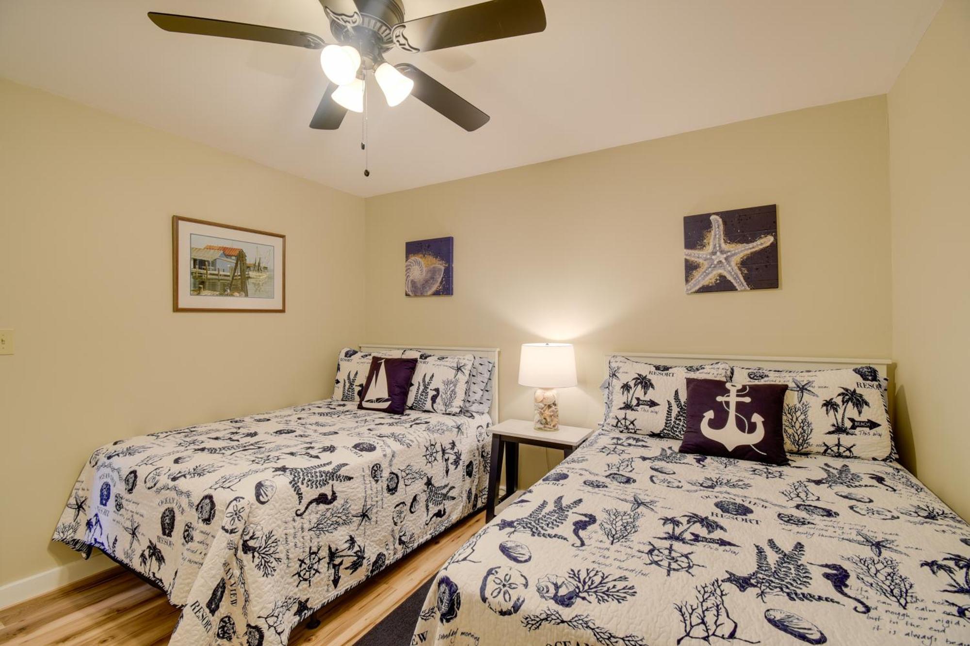 Ocean Isle Apartment With Balcony, 1 Mi To Beach! Оушън Айл Бийч Екстериор снимка