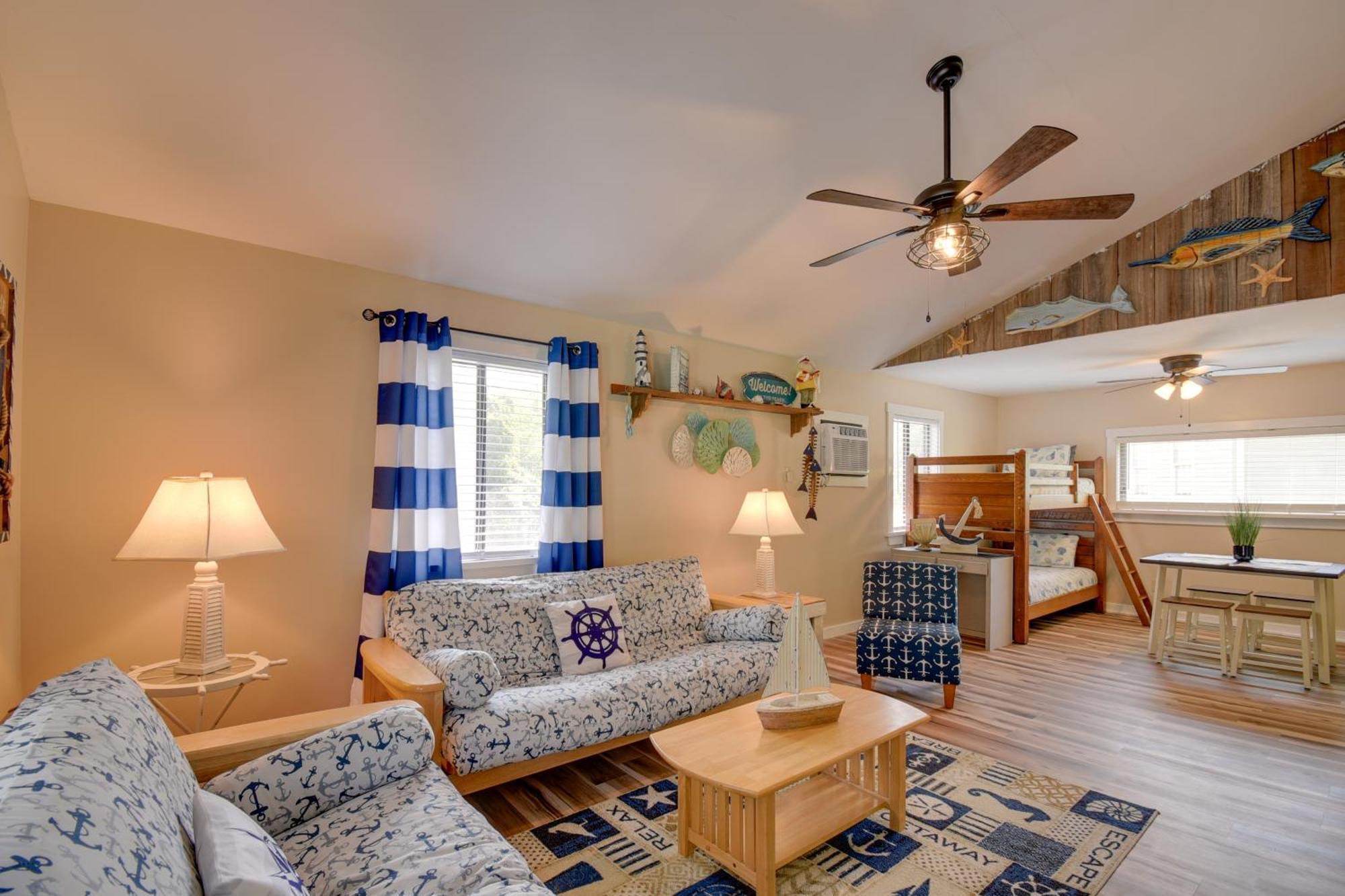 Ocean Isle Apartment With Balcony, 1 Mi To Beach! Оушън Айл Бийч Екстериор снимка