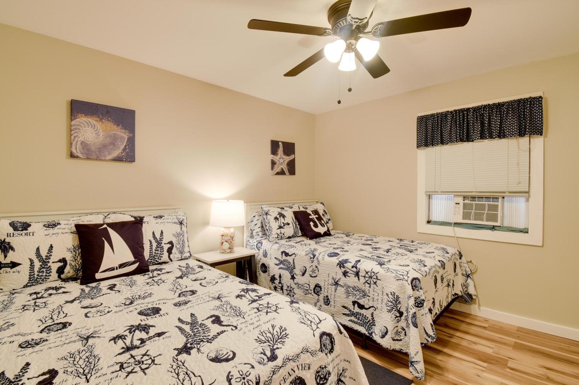 Ocean Isle Apartment With Balcony, 1 Mi To Beach! Оушън Айл Бийч Екстериор снимка